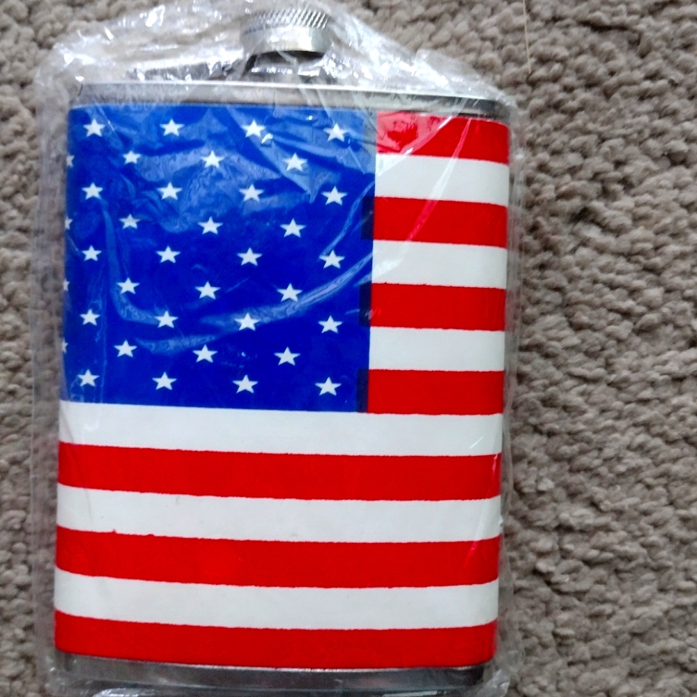 brand New USA flask, never used